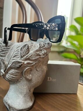 Dior FW08 BrillianceF Crystal Pearl Black Square Sunglasses Galliano y2k Vintage